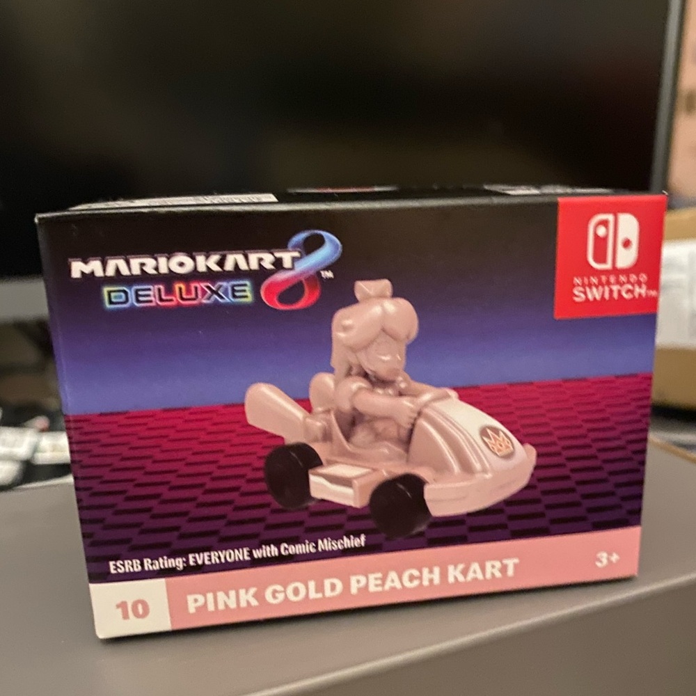 Rare! McDonald’s Happy Meal Mario Kart toy Pink Gold Peach Kart!